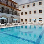 Otel Lefkimi