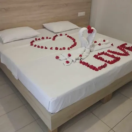 Hotel Lefkimi 2*
