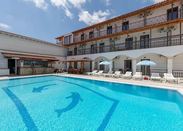 Lefkimi Hotel 2*