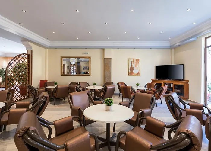 Lefkimi Hotel