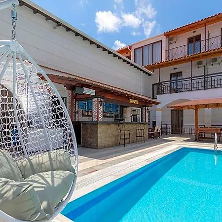 Hotel Lefkimi
