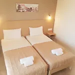 Hotel Lefkimi